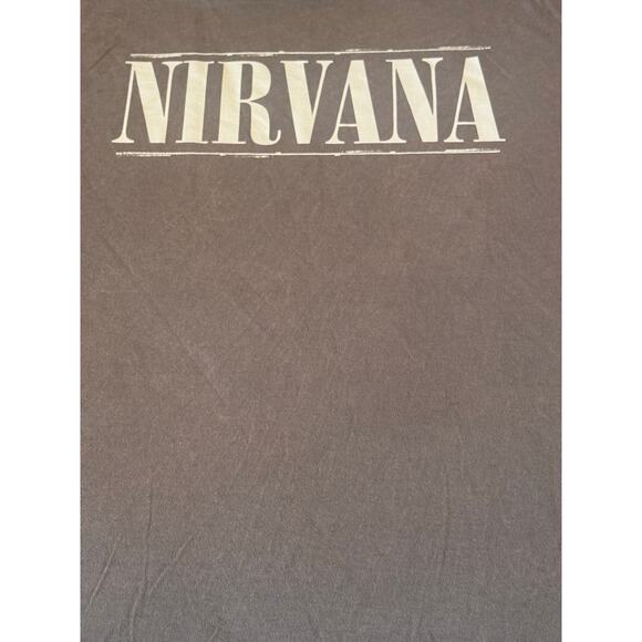 Nirvana Brown Short Sleeve Grunge Band T-Shirt Smiley Face on Back Size XL - Picture 3 of 7